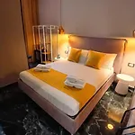 Lucignoloroom Stazione Гостевой дом Неаполь