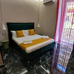 Lucignoloroom Stazione Гостевой дом Неаполь