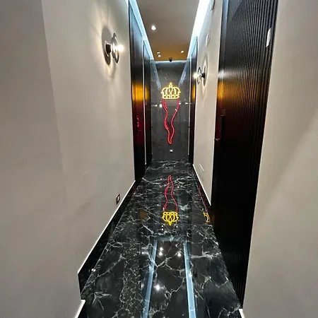 게스트하우스 Lucignoloroom Stazione 4*